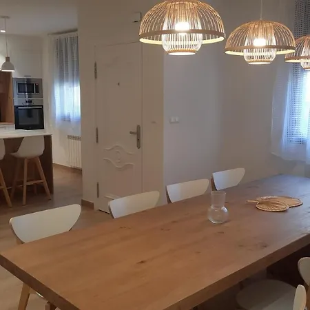 Holiday home Gaiko Etxe Berri Aizarnazabal